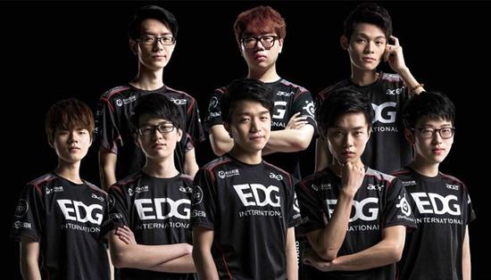 强调禁区内 强调禁区内